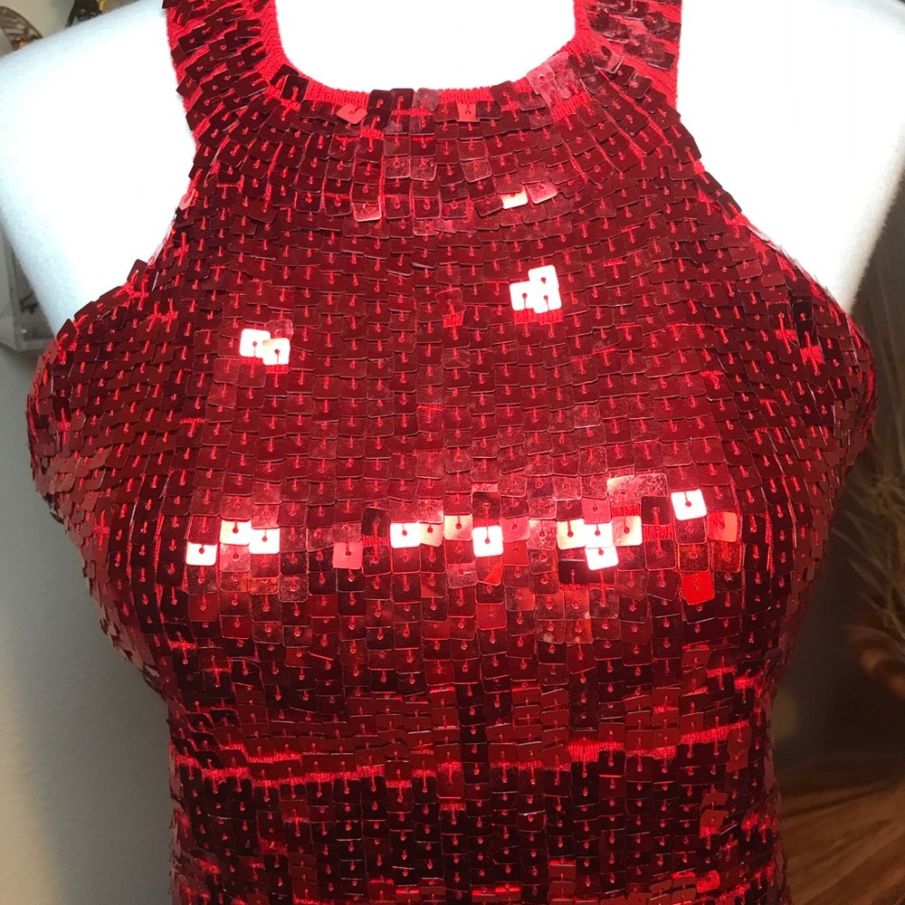 GIFTED Charlotte Russe Red Sequin Top Sleeveless - Picture 7 of 8